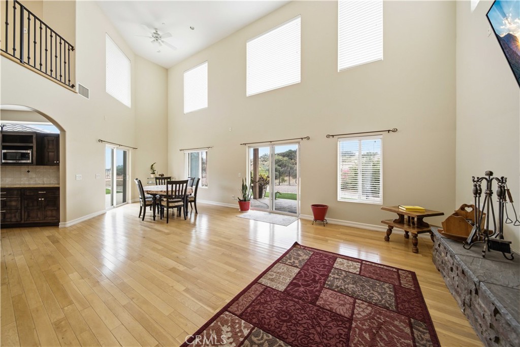 13675 Davenport Property Photo 5