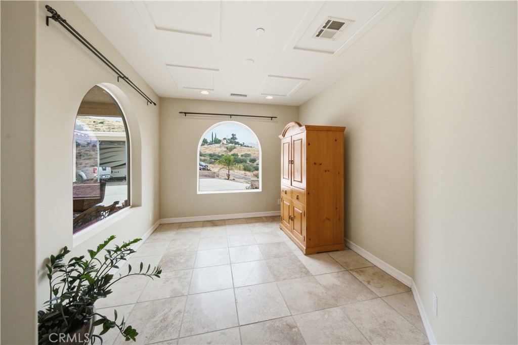 13675 Davenport Property Photo 11
