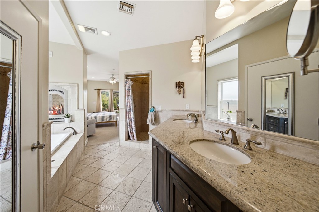 13675 Davenport Property Photo 18