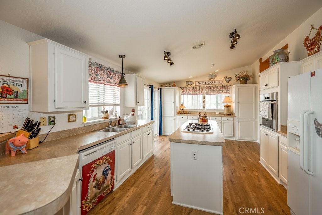 33330 Palen Property Photo 4