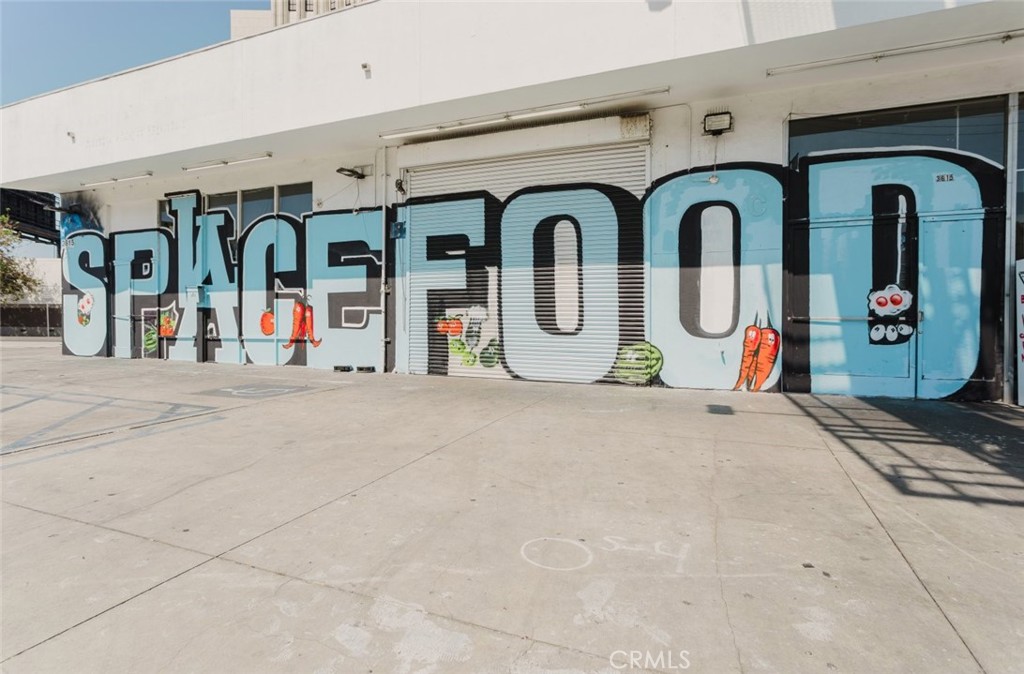 3615 Beverly Boulevard Property Photo 7