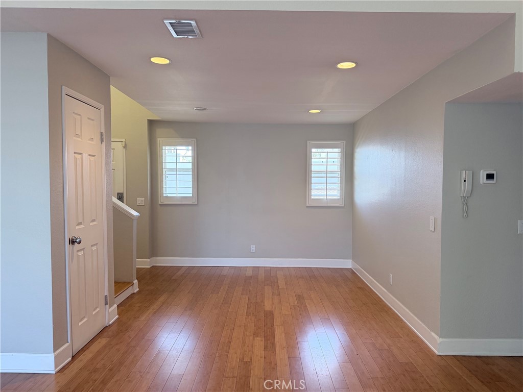 14647 Dickens 8 Property Photo 3