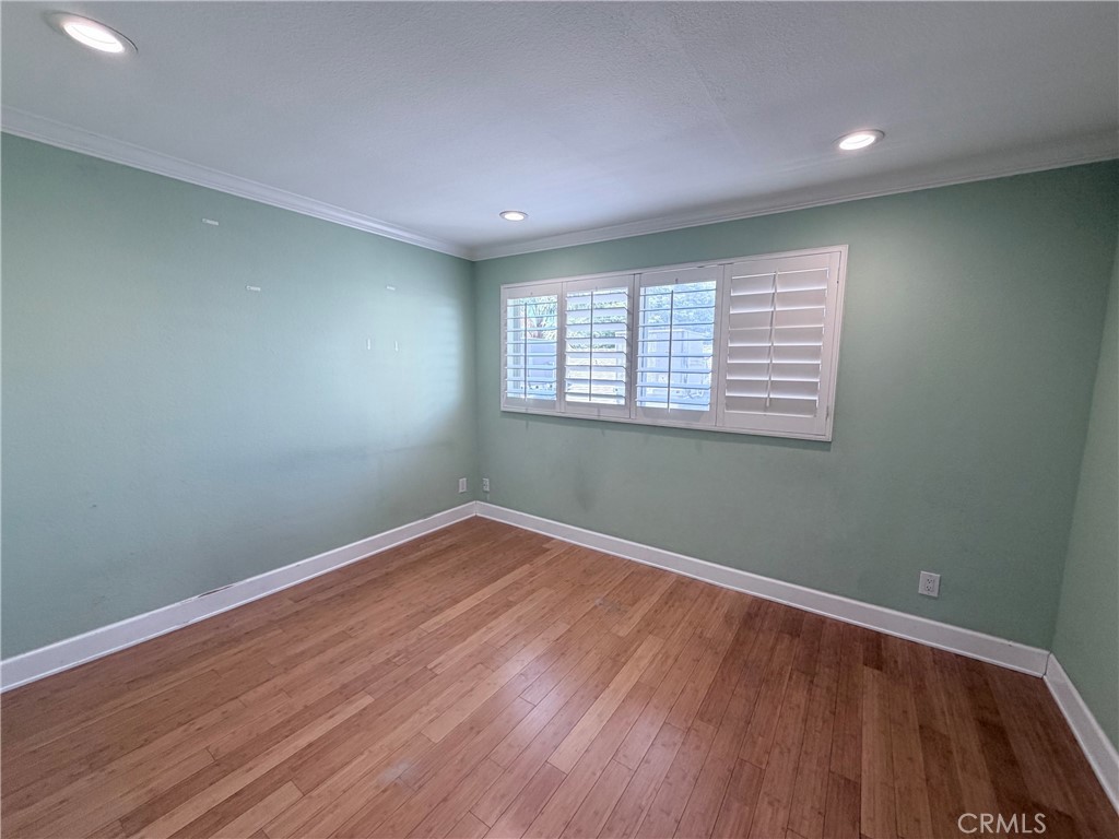 14647 Dickens 8 Property Photo 11