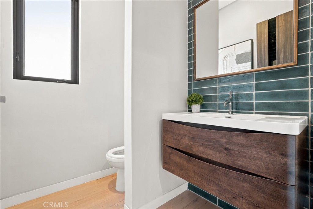 425 N Alfred 2 Property Photo 13