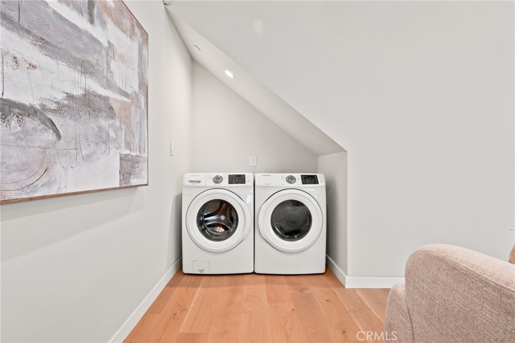 425 N Alfred 2 Property Photo 17