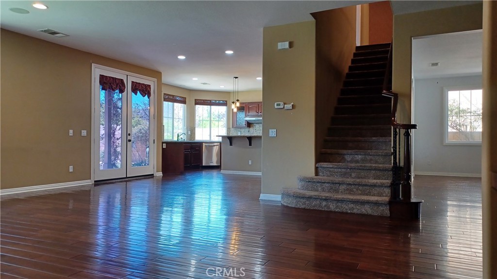 37105 Firethorn Property Photo 10