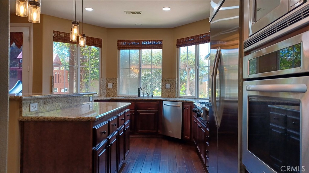 37105 Firethorn Property Photo 14