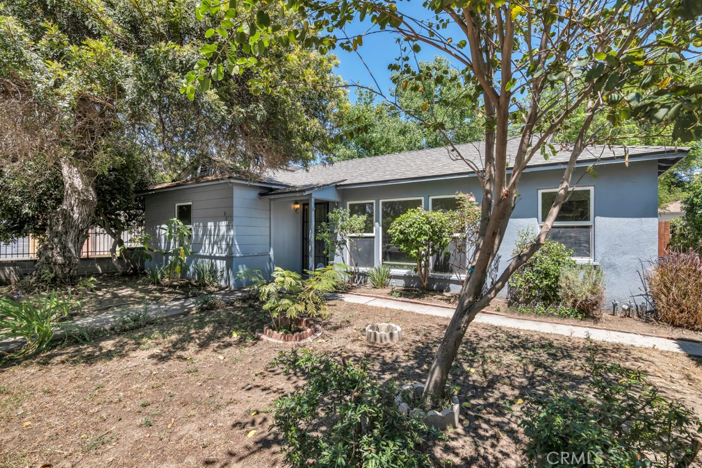 8226 Whiteoak Avenue Property Photo 3