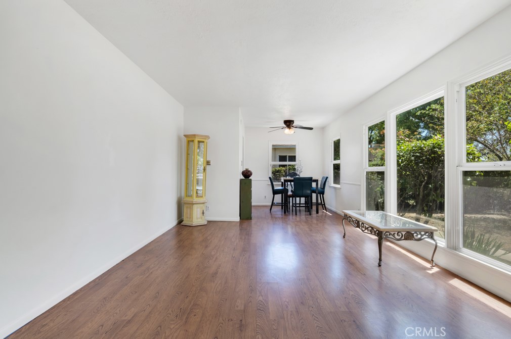 8226 Whiteoak Avenue Property Photo 8