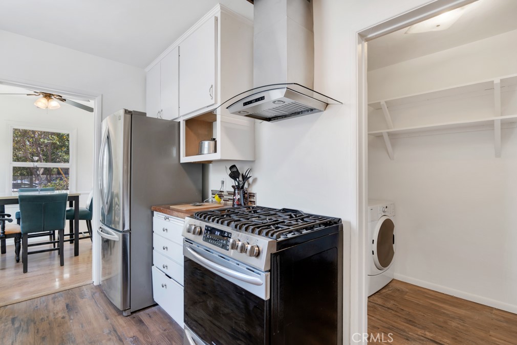 8226 Whiteoak Avenue Property Photo 12