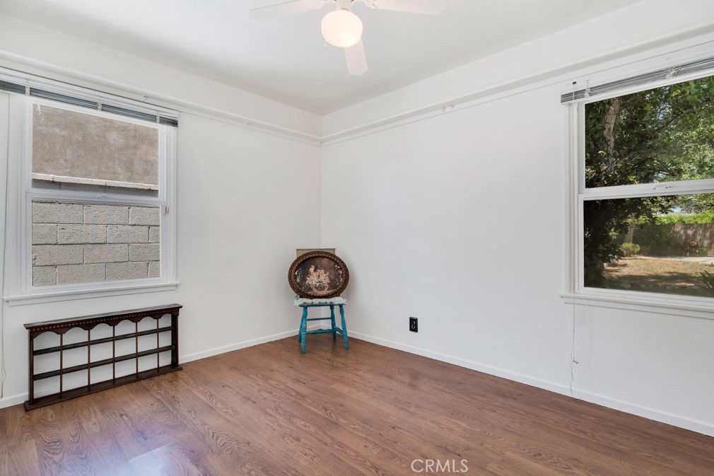 8226 Whiteoak Avenue Property Photo 19
