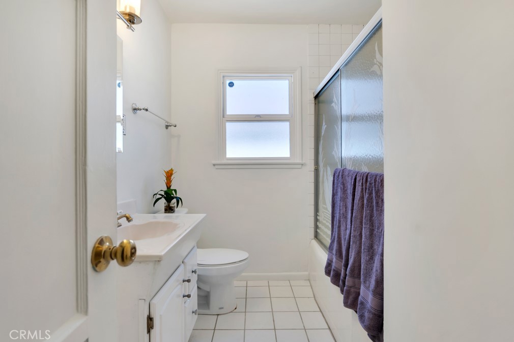 8226 Whiteoak Avenue Property Photo 20
