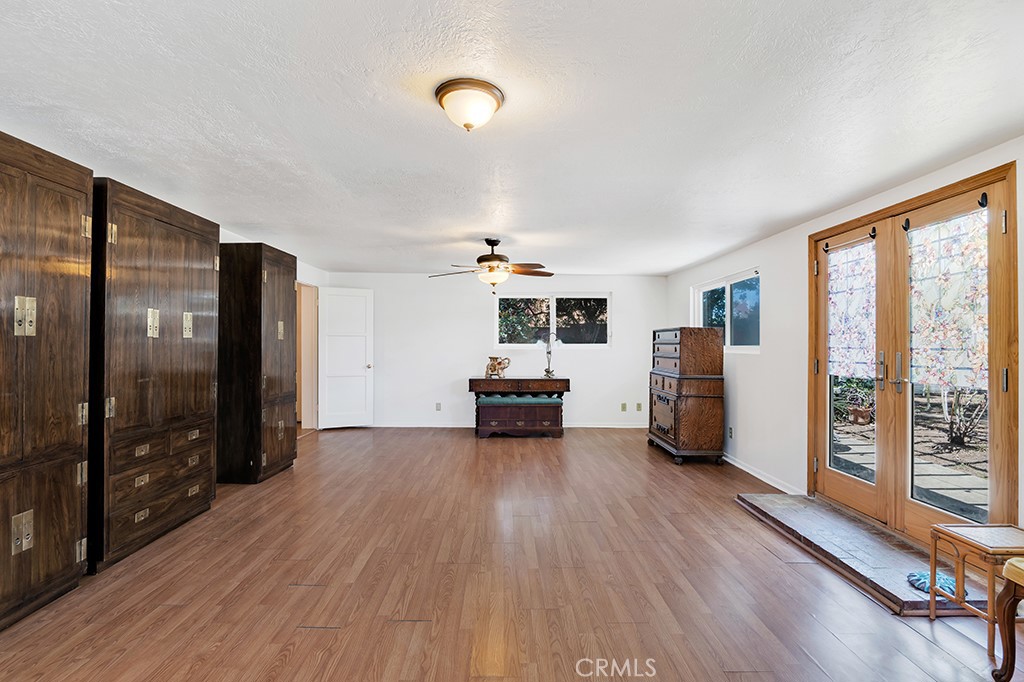 8226 Whiteoak Avenue Property Photo 23