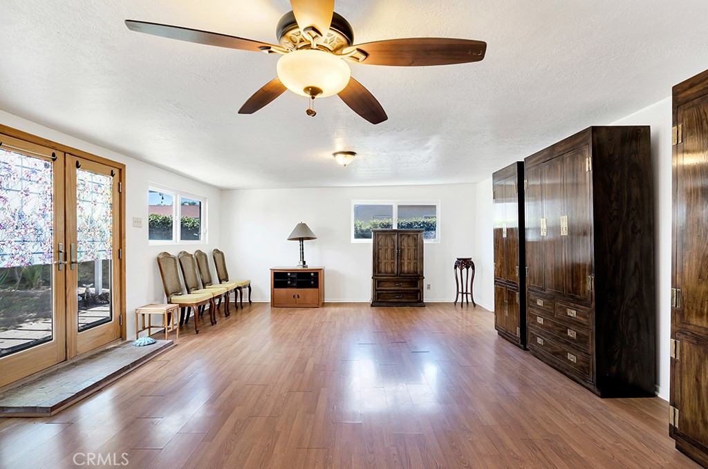 8226 Whiteoak Avenue Property Photo 24