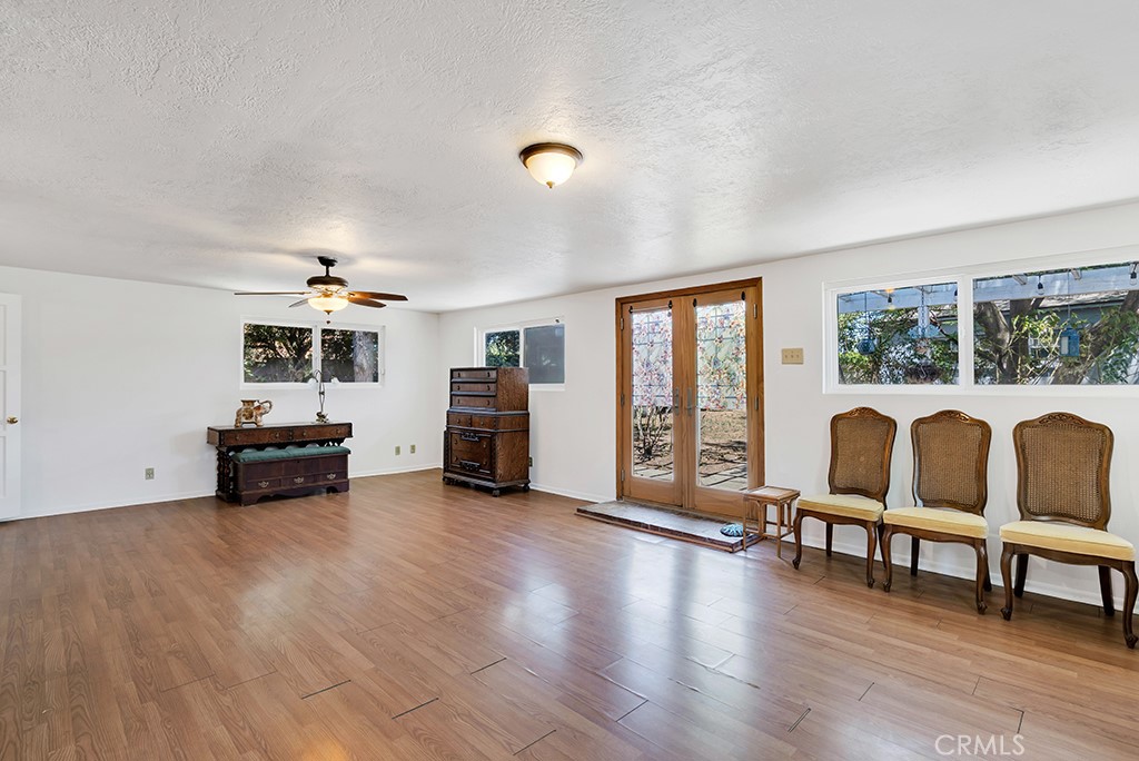 8226 Whiteoak Avenue Property Photo 26