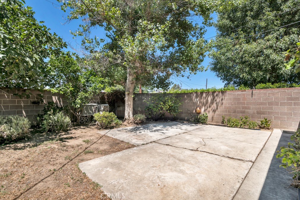 8226 Whiteoak Avenue Property Photo 28