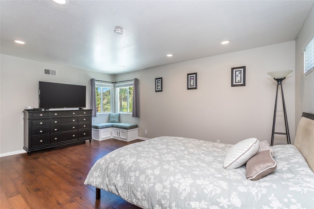 24806 Rosepark Court Property Photo 33