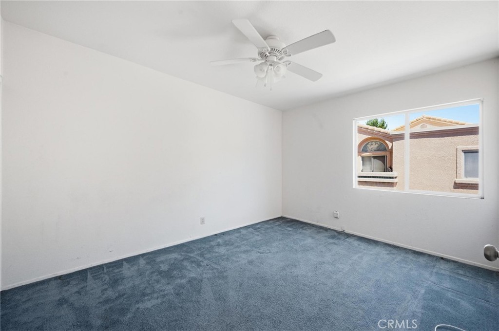 25238 Steinbeck Avenue E Property Photo 12