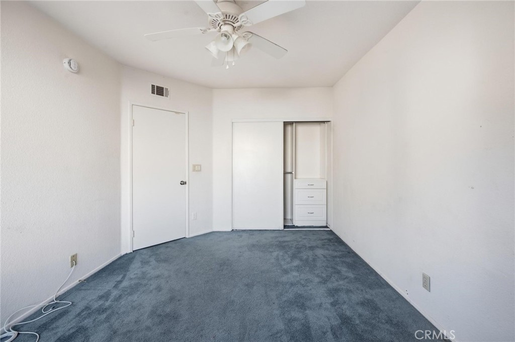 25238 Steinbeck Avenue E Property Photo 13