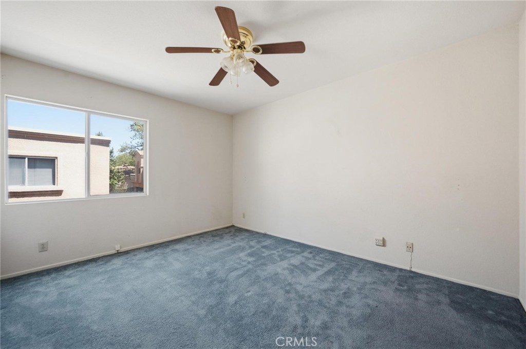 25238 Steinbeck Avenue E Property Photo 15