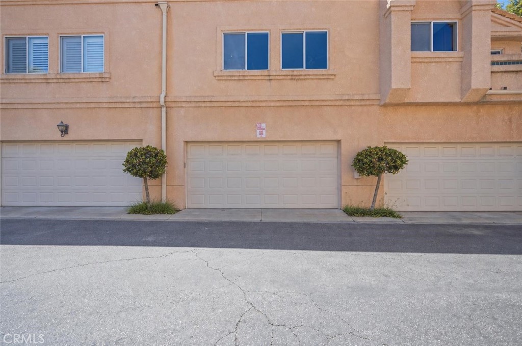 25238 Steinbeck Avenue E Property Photo 25