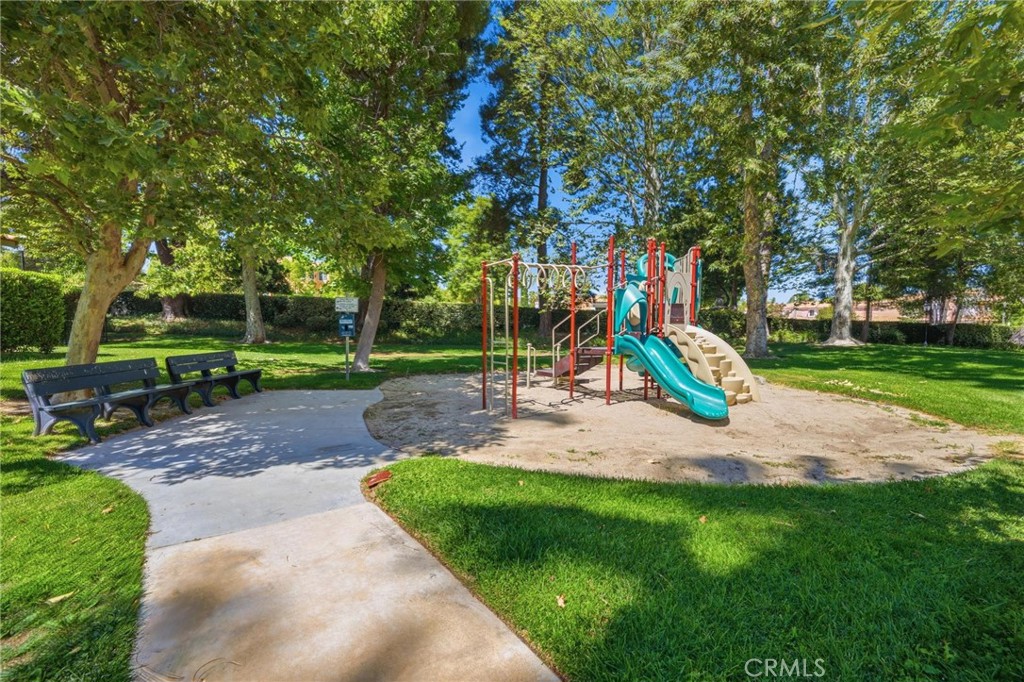 25238 Steinbeck Avenue E Property Photo 28
