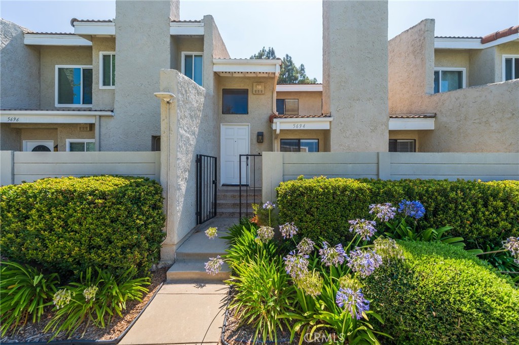 5694 E Los Angeles Property Photo 1