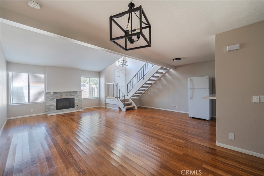 5694 E Los Angeles Property Photo 14