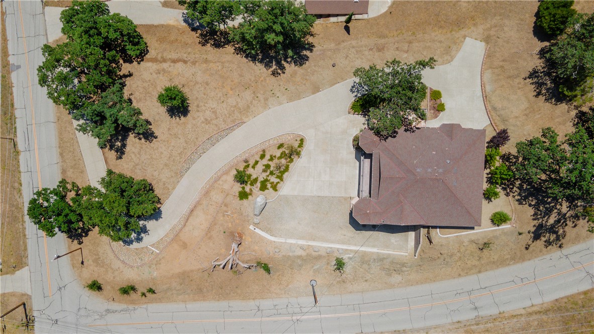 29801 Greenwater Drive Property Photo 3