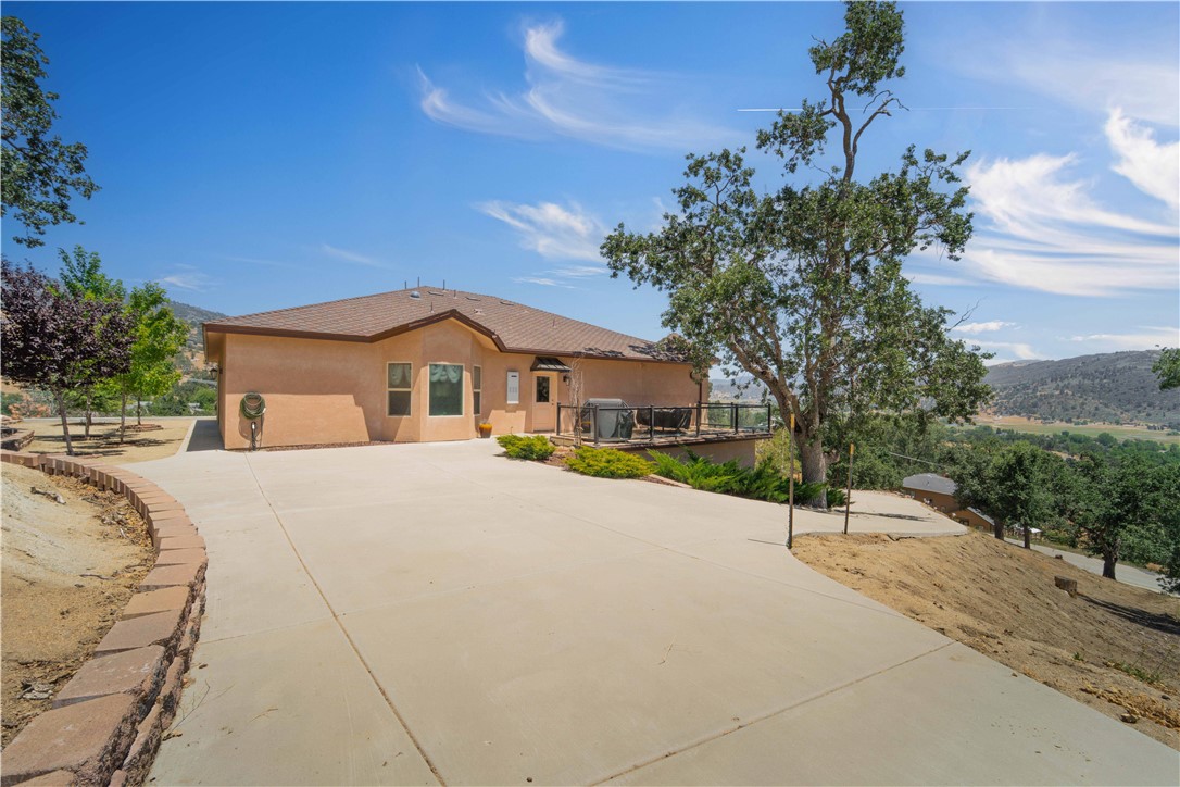 29801 Greenwater Drive Property Photo 48
