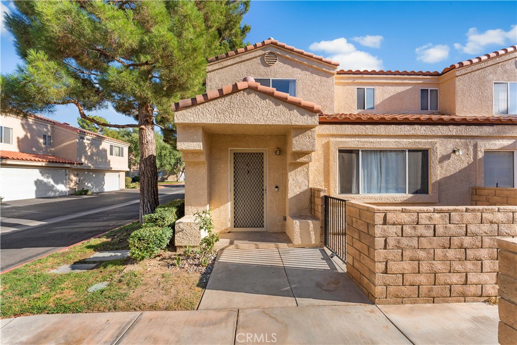 43465 30th W Property Photo 4