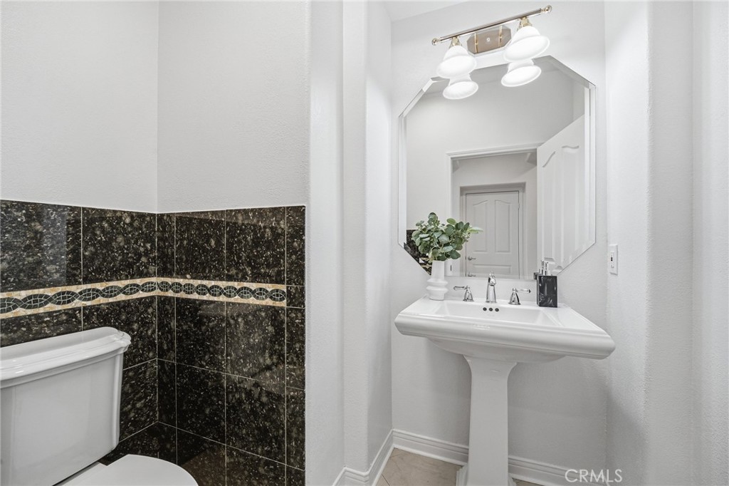 20210 Via Cellini Property Photo 15