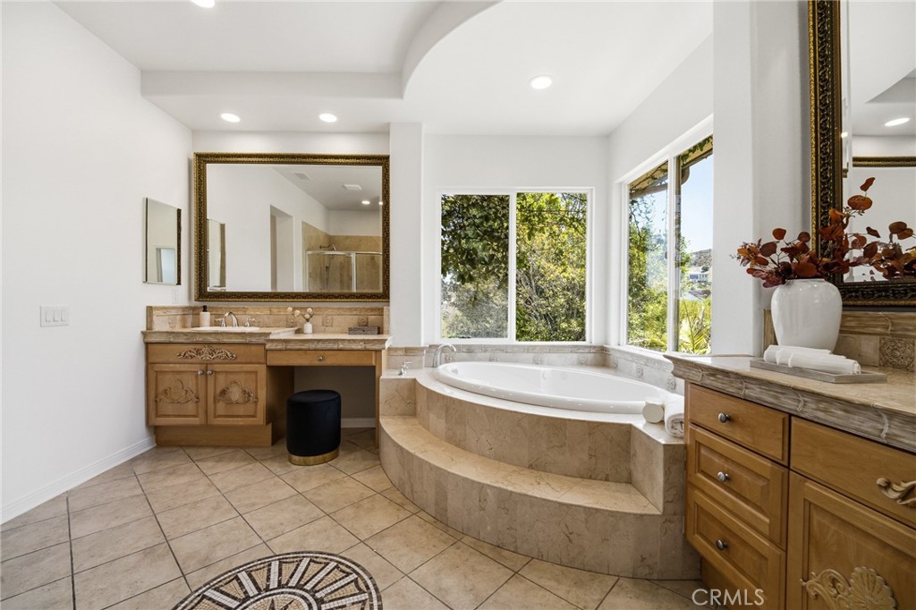 20210 Via Cellini Property Photo 40