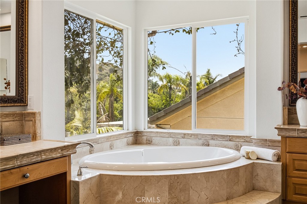 20210 Via Cellini Property Photo 41