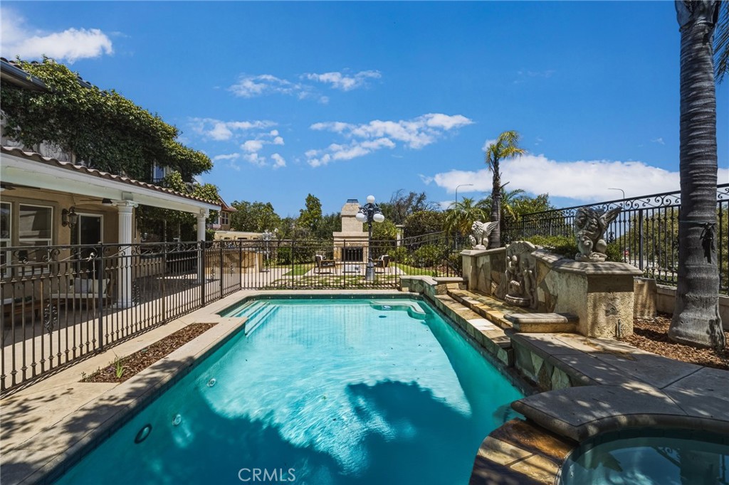 20210 Via Cellini Property Photo 55