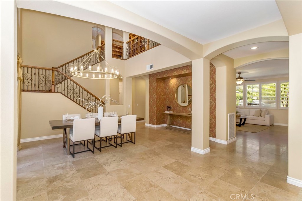 24802 Greensbrier Drive Property Photo 7
