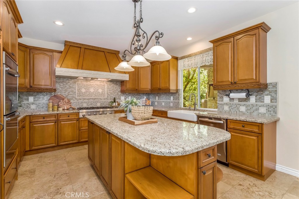 24802 Greensbrier Drive Property Photo 20