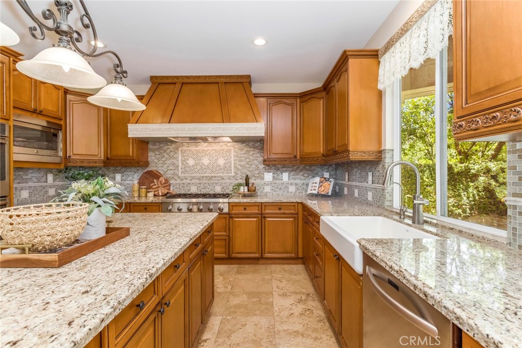 24802 Greensbrier Drive Property Photo 22