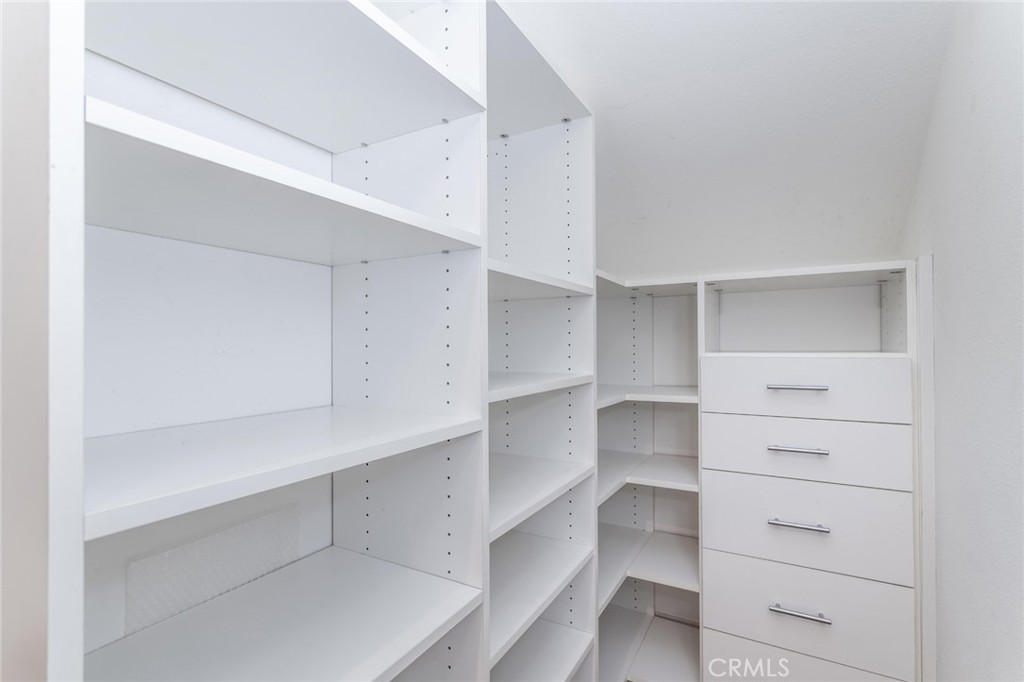24802 Greensbrier Drive Property Photo 41