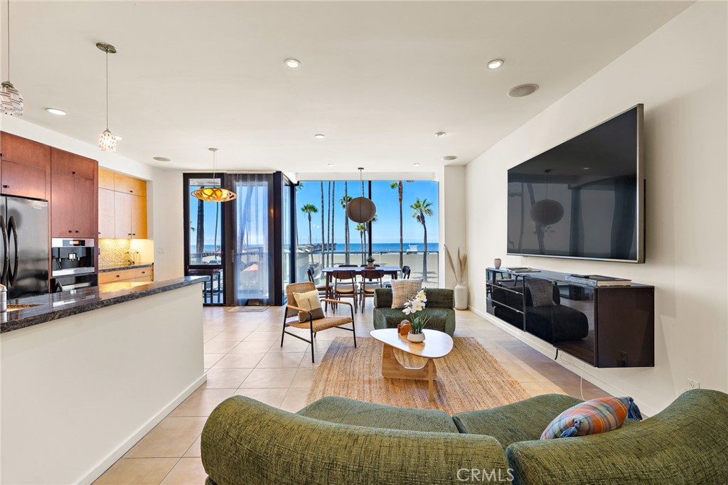 3009 Ocean Front Walk Property Photo 5