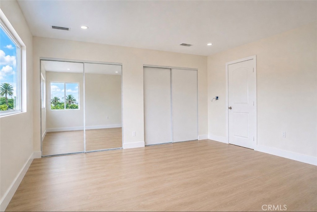 8410 Noble Property Photo 7