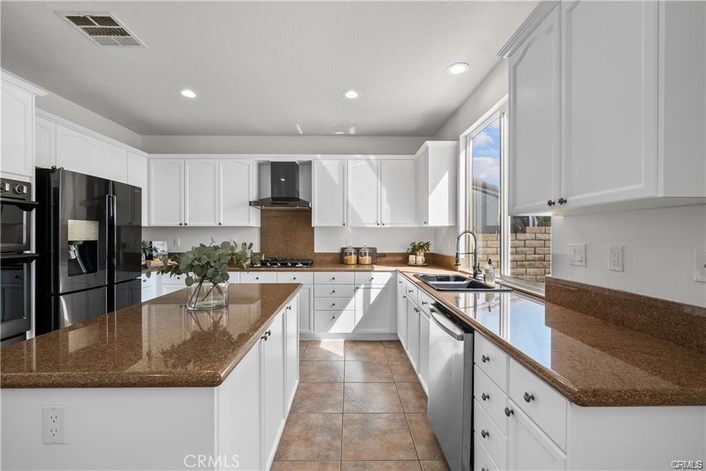 29052 Madrid Place Property Photo 19