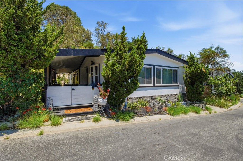 23777 Mulholland Hwy Space 107 Property Photo 4