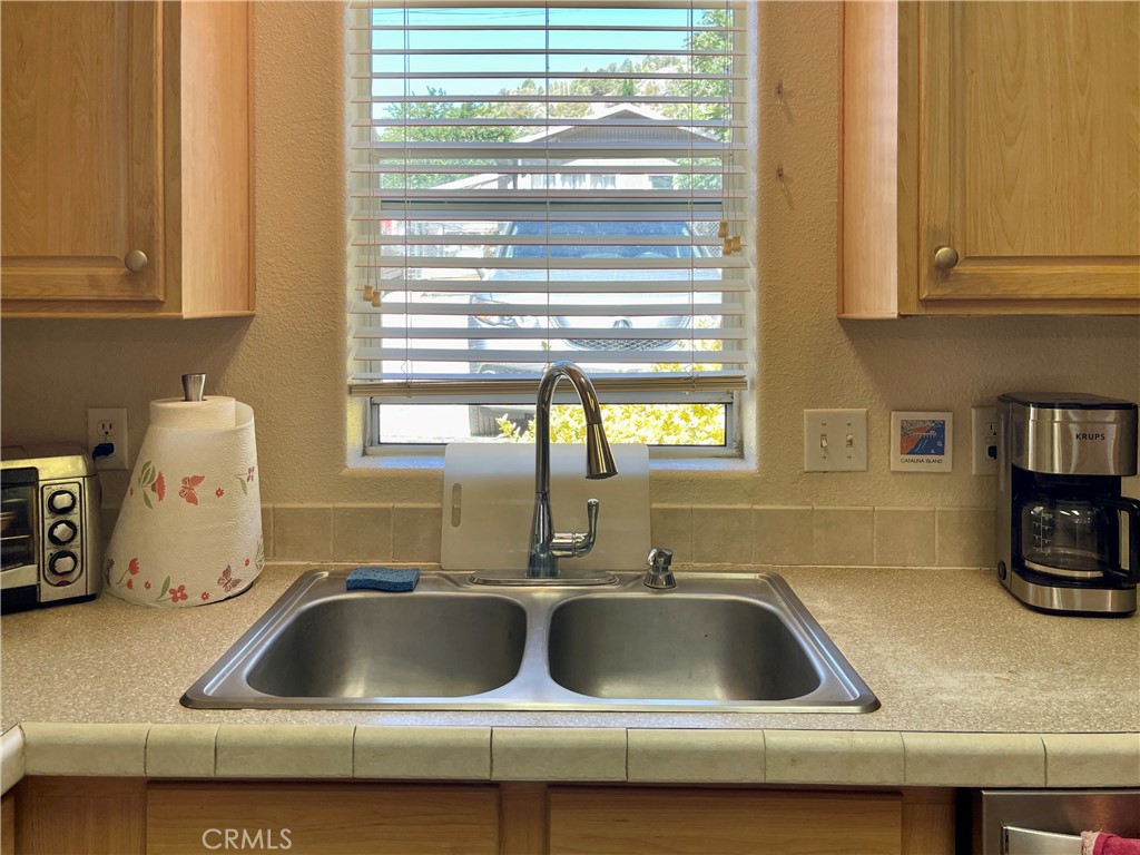 940 Hemming Way Property Photo 10