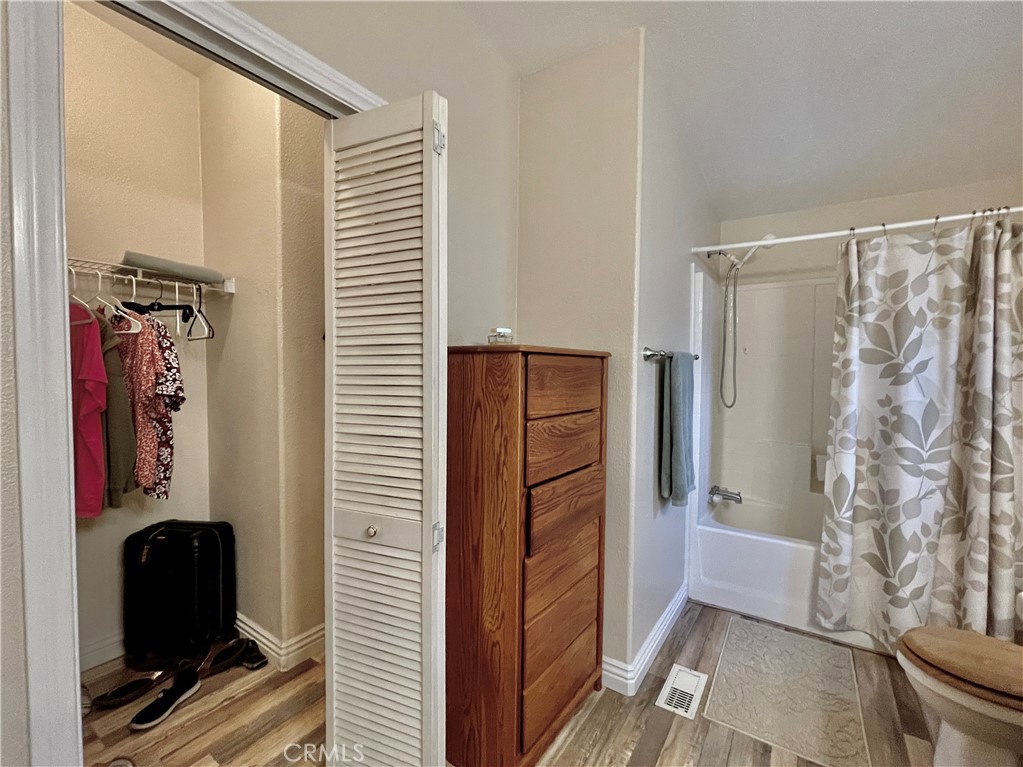 940 Hemming Way Property Photo 15