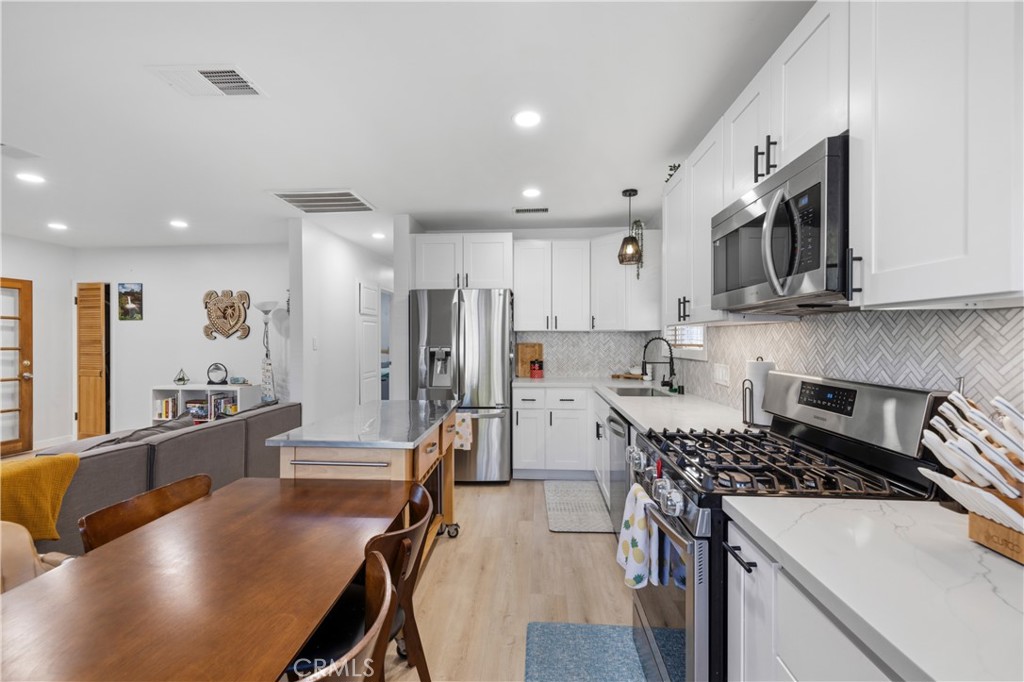 25048 Wheeler Property Photo 10
