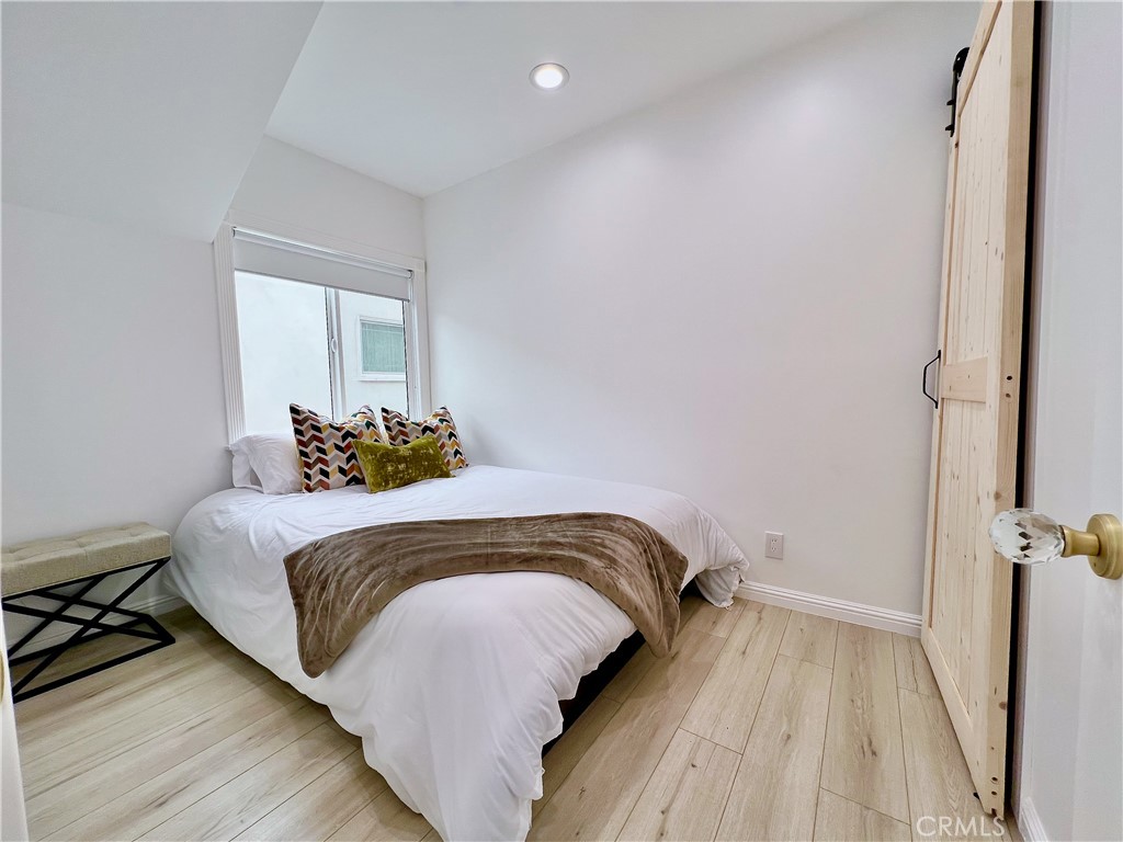 24033 1/2 Welby Way Property Photo 8