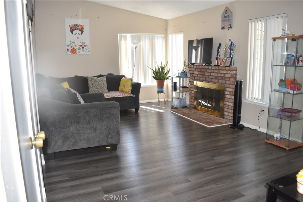 226 White Oak Property Photo 2