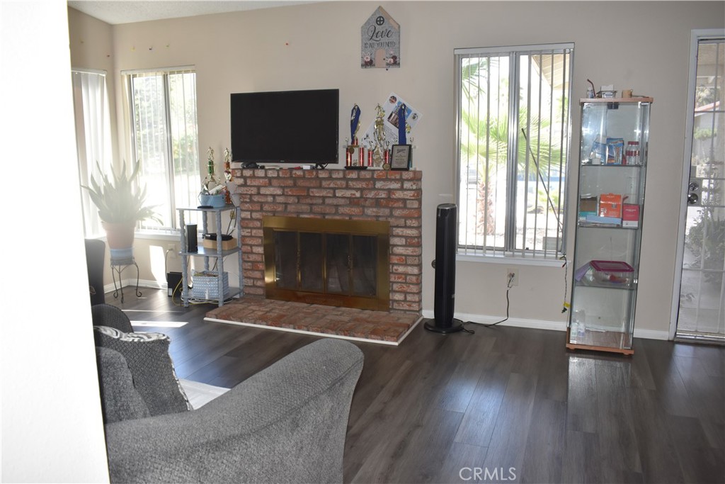 226 White Oak Property Photo 5