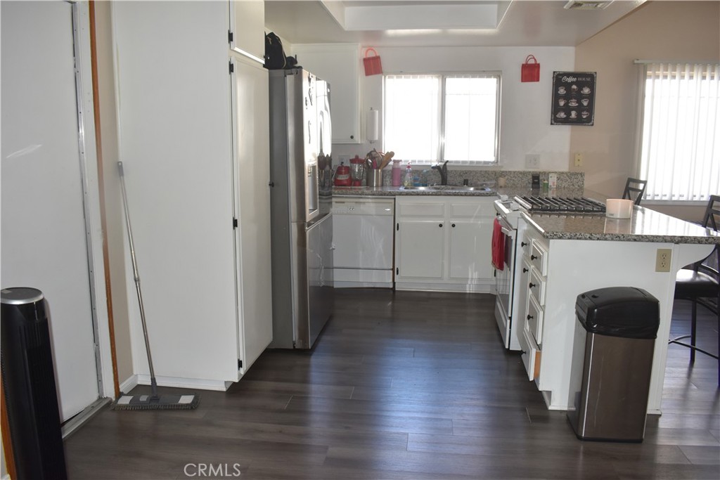 226 White Oak Property Photo 9